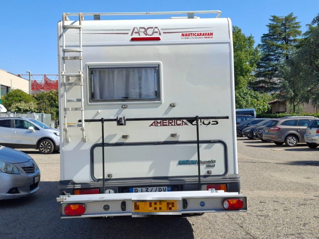 AMERICA 403 CON PORTAUTTO E 2 DINETTE