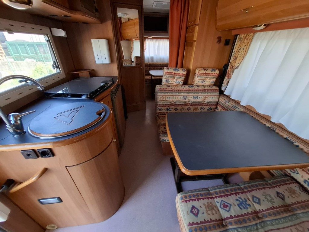 AMERICA 403 CON PORTAUTTO E 2 DINETTE