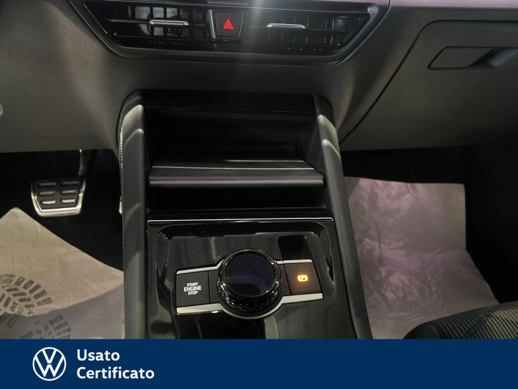 VOLKSWAGEN Tiguan 2.0 tdi r-line 150cv dsg - 11