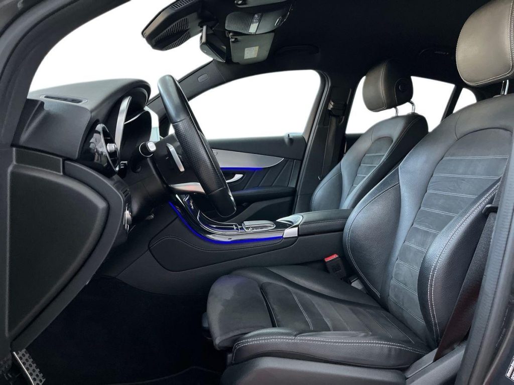 MERCEDES-BENZ GLC 220 d 4Matic Coupé Premium - 10