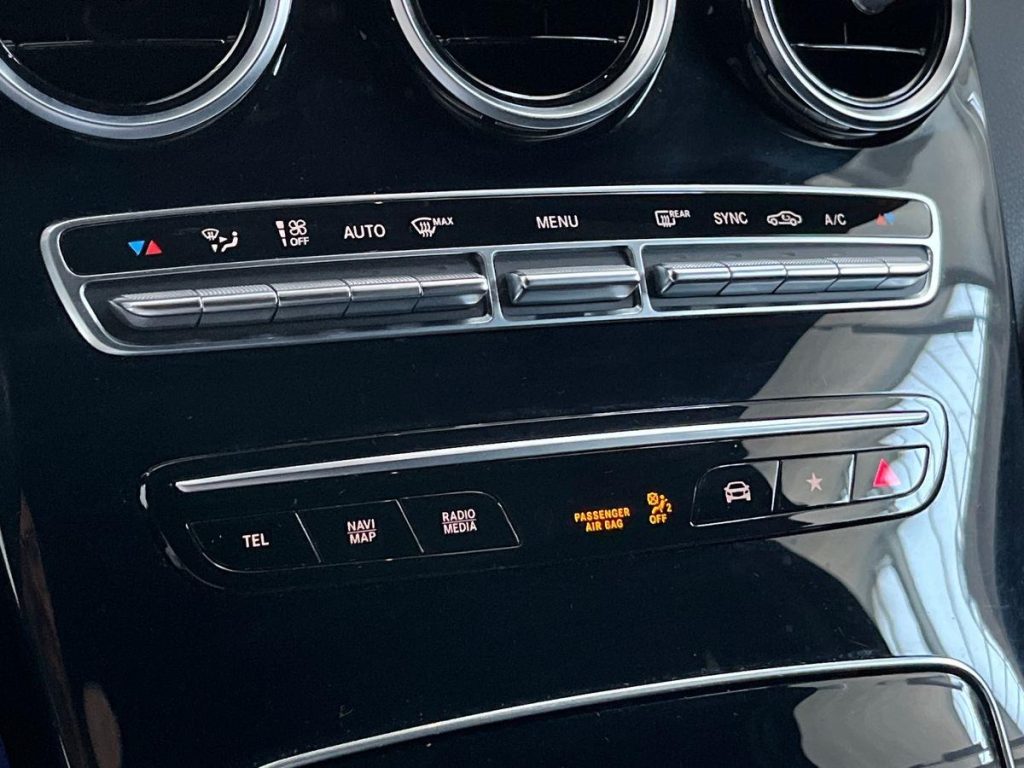 MERCEDES-BENZ GLC 220 d 4Matic Coupé Premium - 14