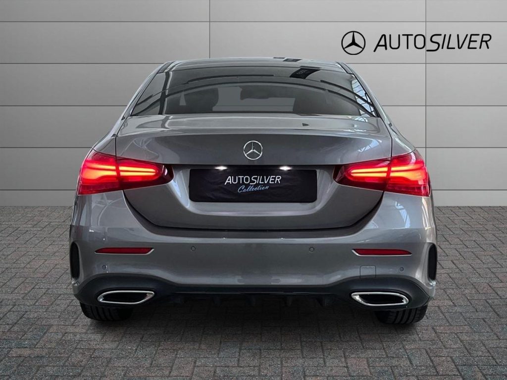 MERCEDES-BENZ A 180 d Automatic Sedan AMG Line Advanced Plus - 4