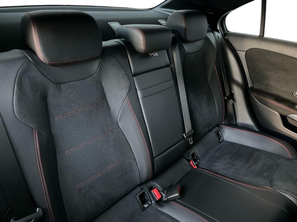 MERCEDES-BENZ A 180 d Automatic Sedan AMG Line Advanced Plus - 15