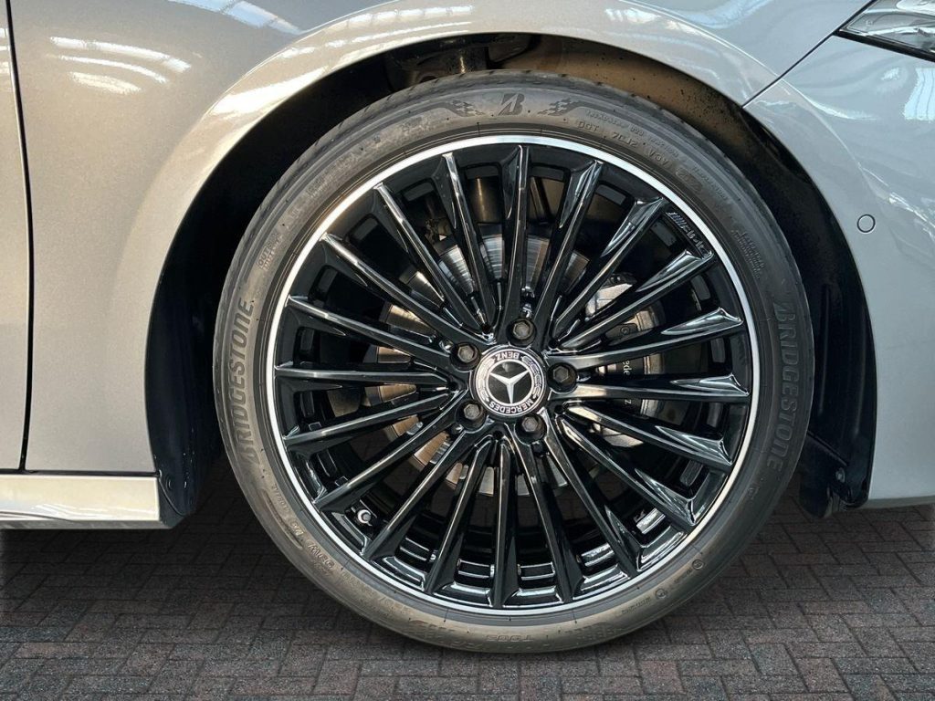 MERCEDES-BENZ A 180 d Automatic Sedan AMG Line Advanced Plus - 7