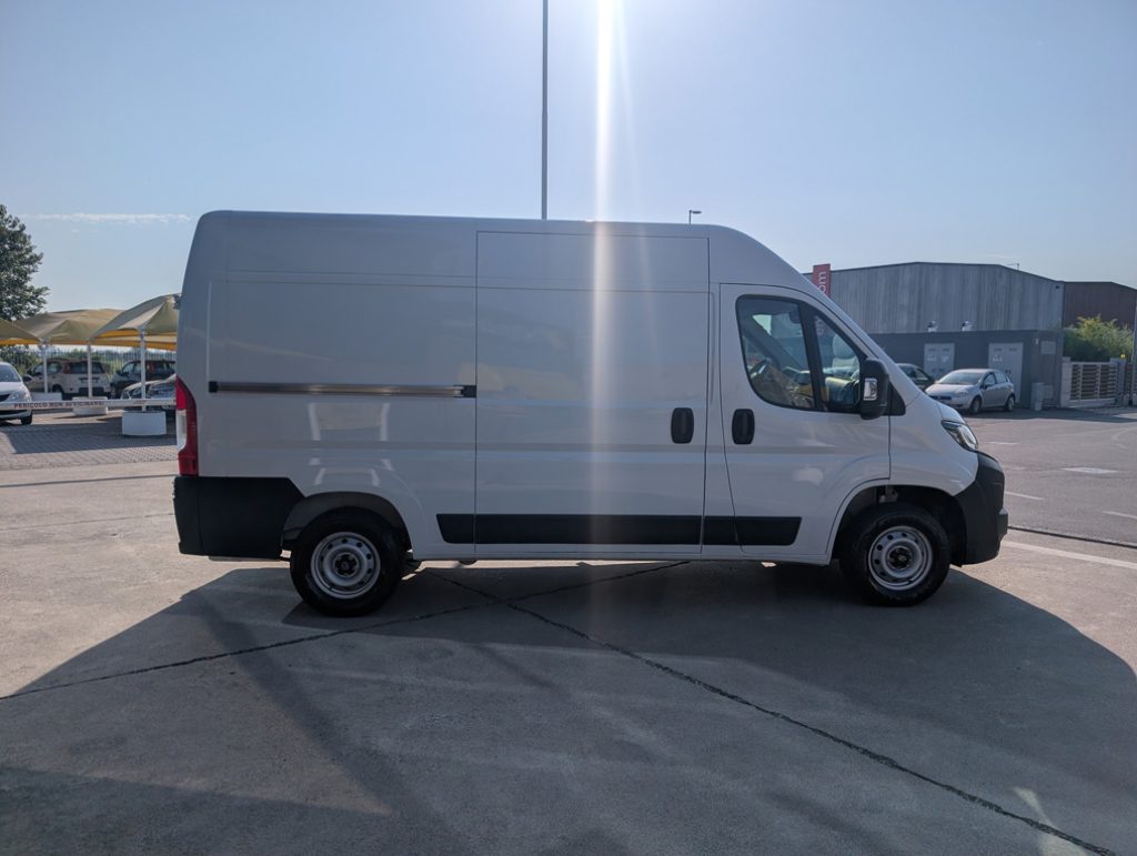 PEUGEOT Boxer 335 2.2 BlueHDi 140 S&S PM-TM L2H2 Furgone - 4