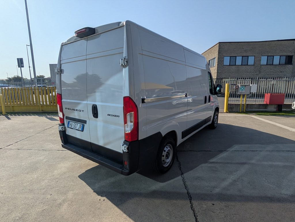 PEUGEOT Boxer 335 2.2 BlueHDi 140 S&S PM-TM L2H2 Furgone - 5