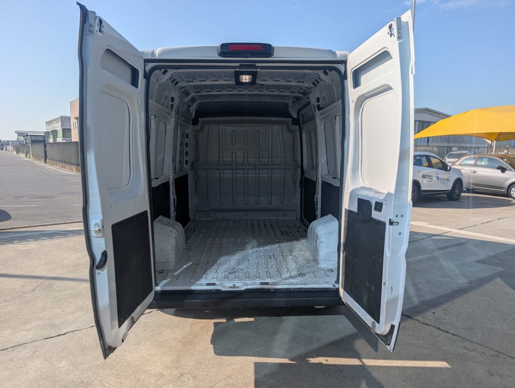 PEUGEOT Boxer 335 2.2 BlueHDi 140 S&S PM-TM L2H2 Furgone - 7