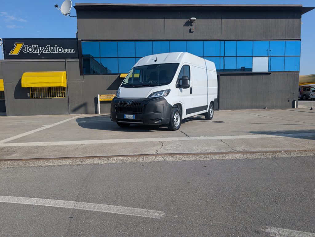 PEUGEOT Boxer 335 2.2 BlueHDi 140 S&S PM-TM L2H2 Furgone - 21
