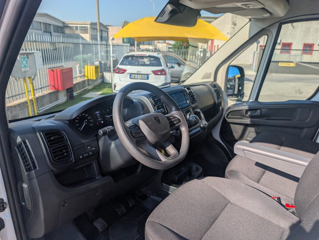 PEUGEOT Boxer 335 2.2 BlueHDi 140 S&S PM-TM L2H2 Furgone - 22