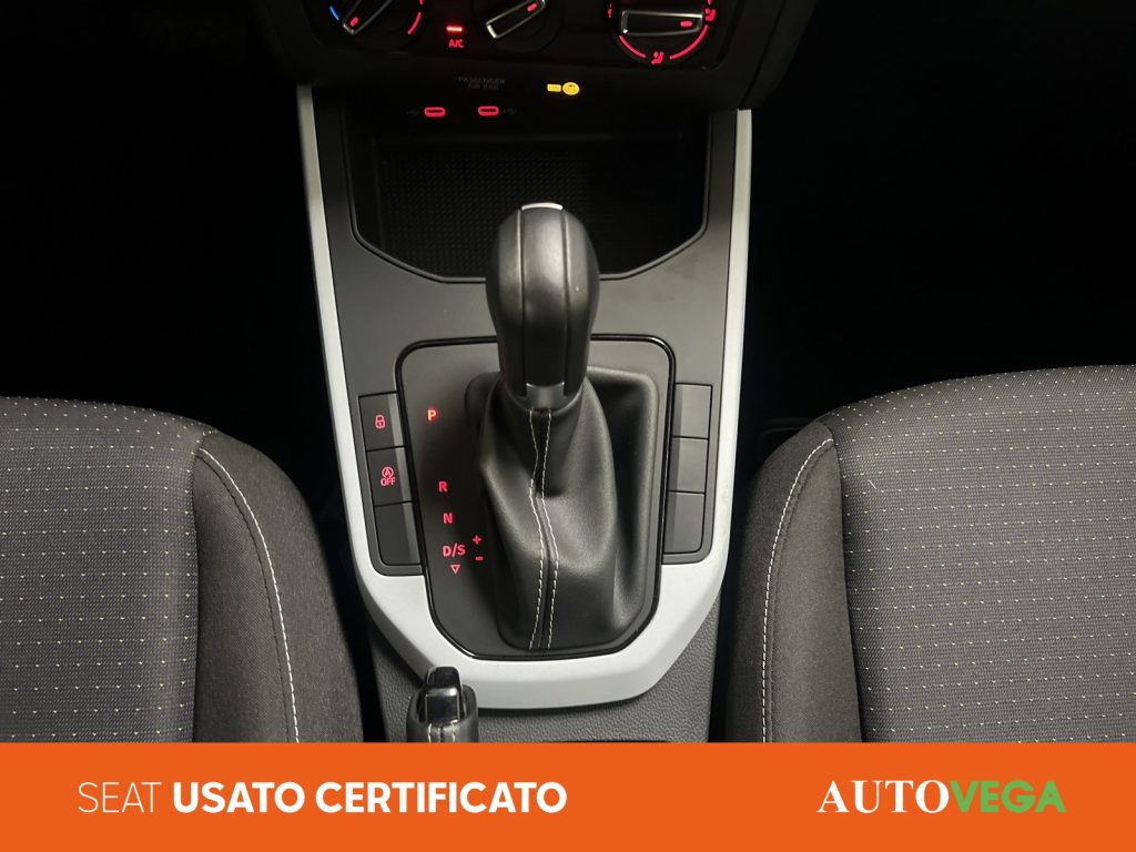 SEAT Arona 1.0 ecotsi style 115cv dsg - 11