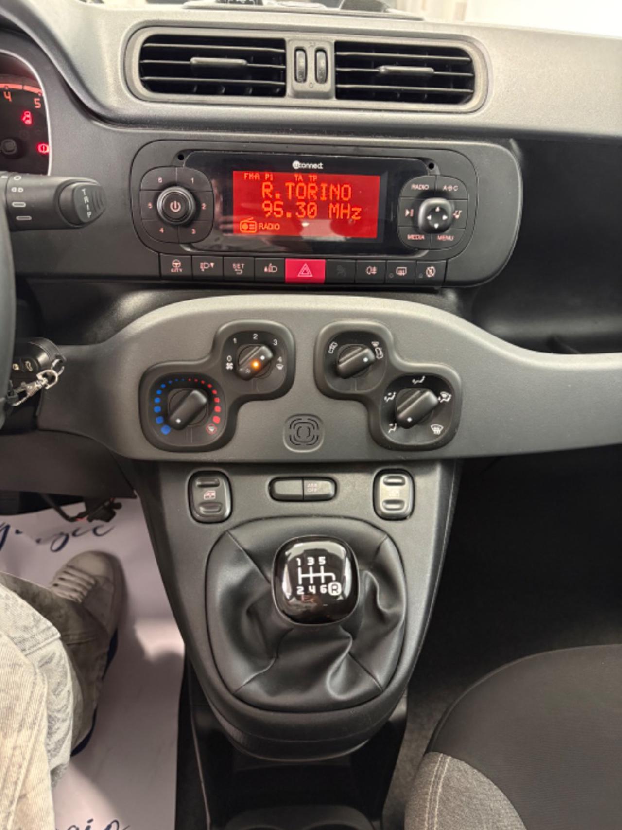 FIAT Panda 1.0 FireFly S&S Hybrid City Life 5 POSTI - 9
