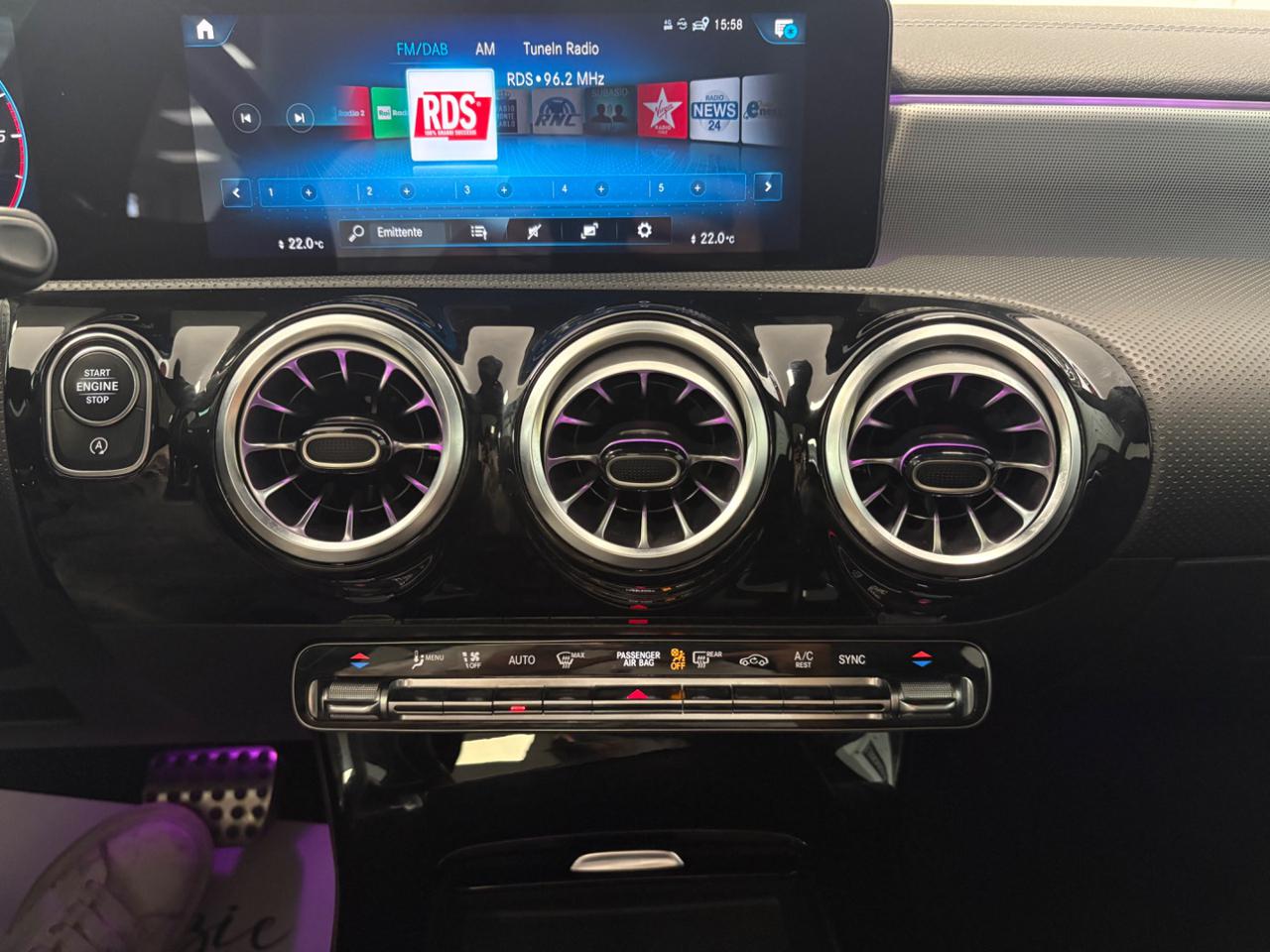 MERCEDES-BENZ A 180 d Automatic Premium EDITION TETTO APRIBILE - 14