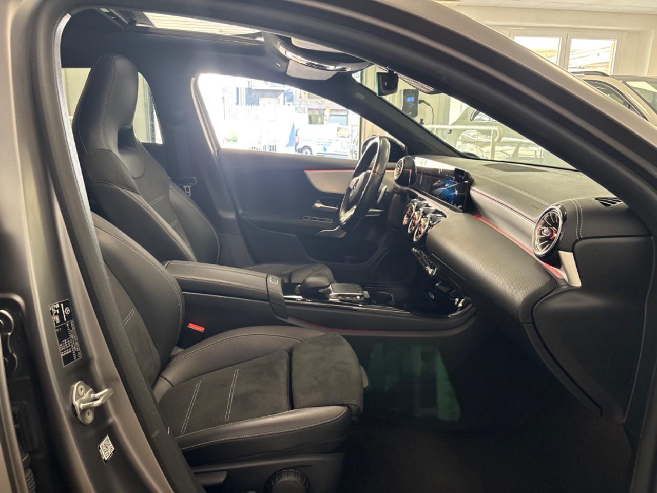 MERCEDES-BENZ A 180 d Automatic Premium EDITION TETTO APRIBILE - 21
