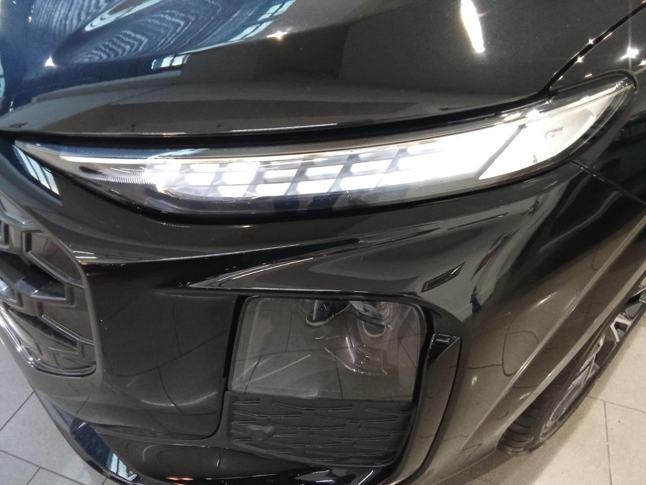 AUDI Q3 TFSI 150 kW quattro S tr S Line Full Opt - 12