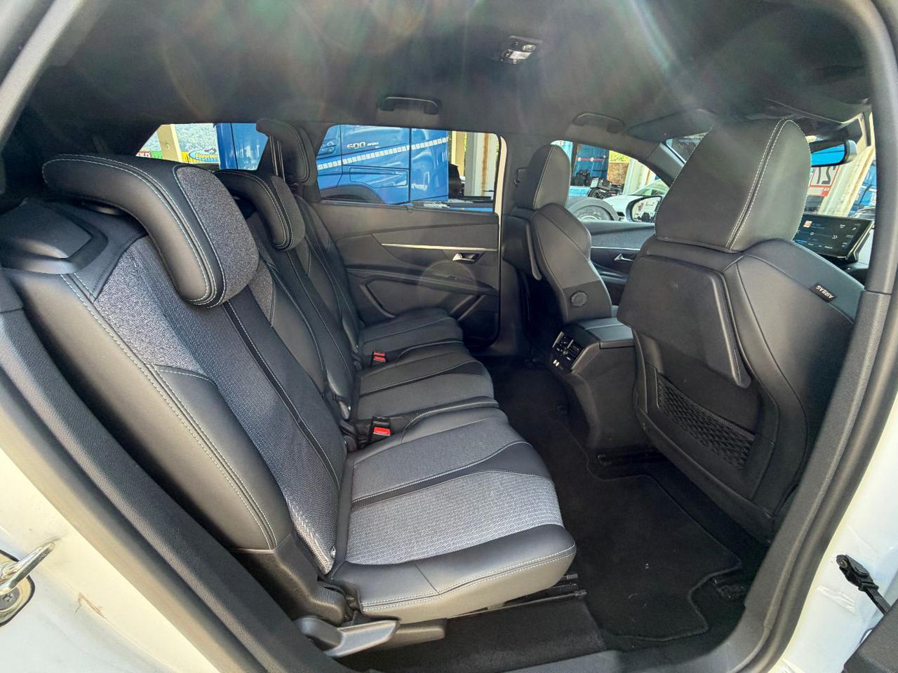 PEUGEOT 5008 BlueHDi 130 S&S EAT8 Allure Pack 7 POSTI - 23