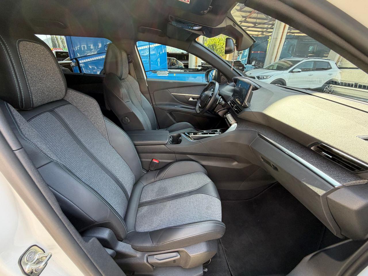 PEUGEOT 5008 BlueHDi 130 S&S EAT8 Allure Pack 7 POSTI - 26