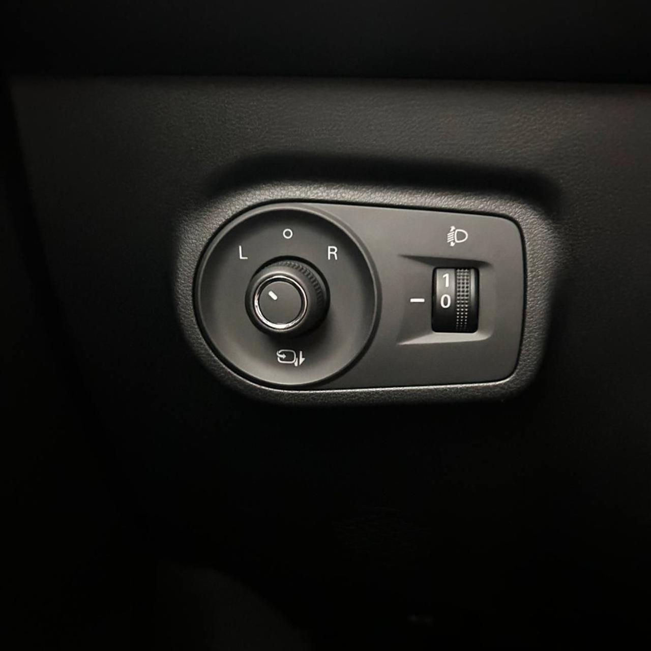 MG ZS 1.5 Hybrid+ Luxury MY26 VARI COLORI DISPONIBILI - 30