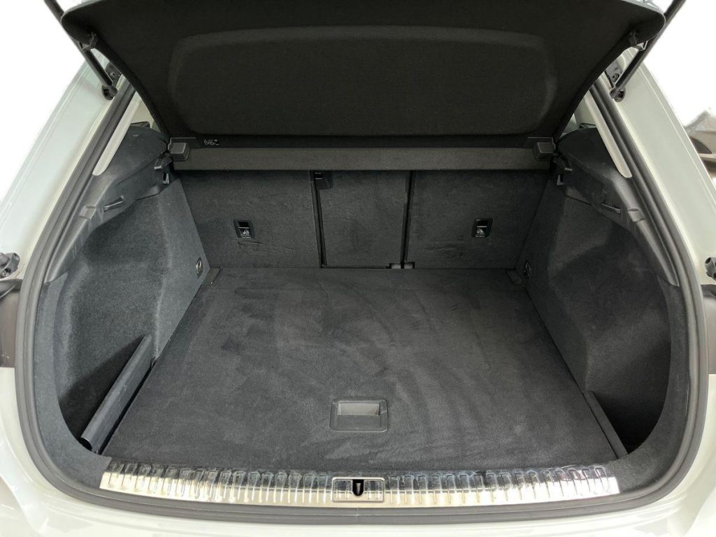 AUDI Q3 35 TDI S tronic S line edition - 13
