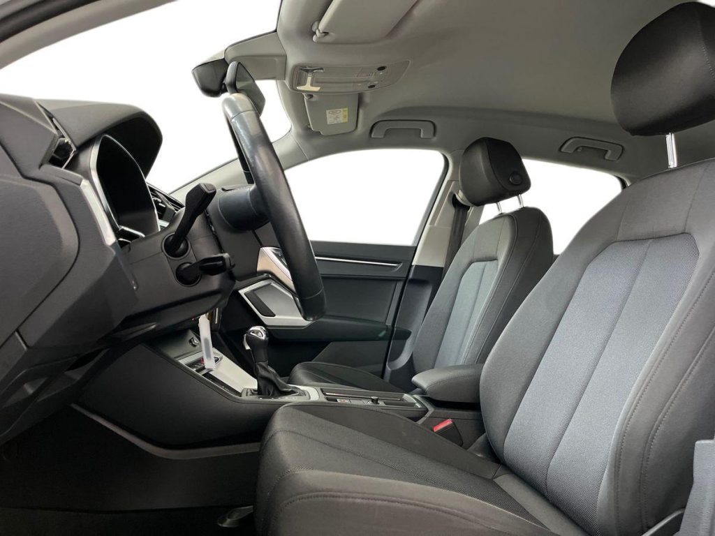 AUDI Q3 35 TDI S tronic S line edition - 10