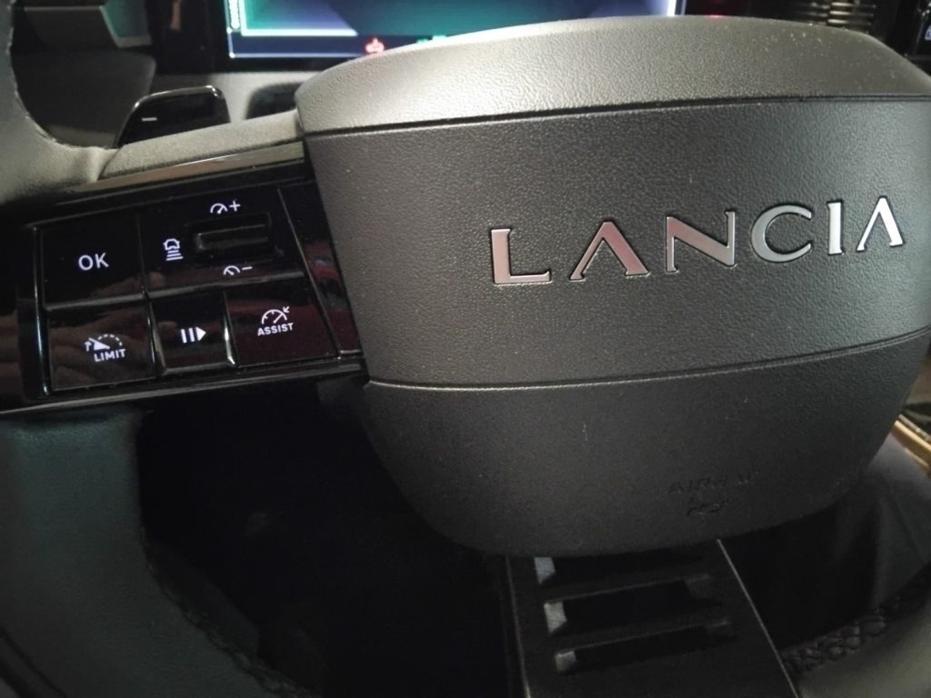 LANCIA Ypsilon 1.2 Hybrid e-DCT LX 17 C/GRIMALDI SPECIAL DAY - 21