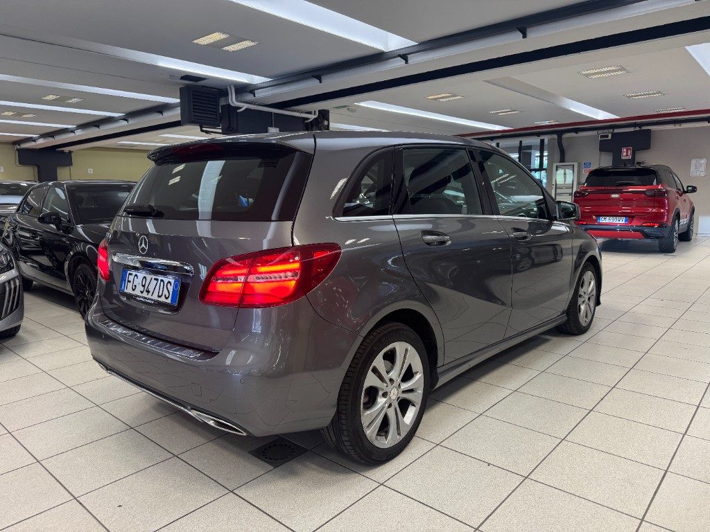 MERCEDES-BENZ B 180 d Automatic Sport+LED+UNICO PROPRIETARIO - 4