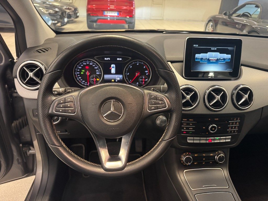 MERCEDES-BENZ B 180 d Automatic Sport+LED+UNICO PROPRIETARIO - 11