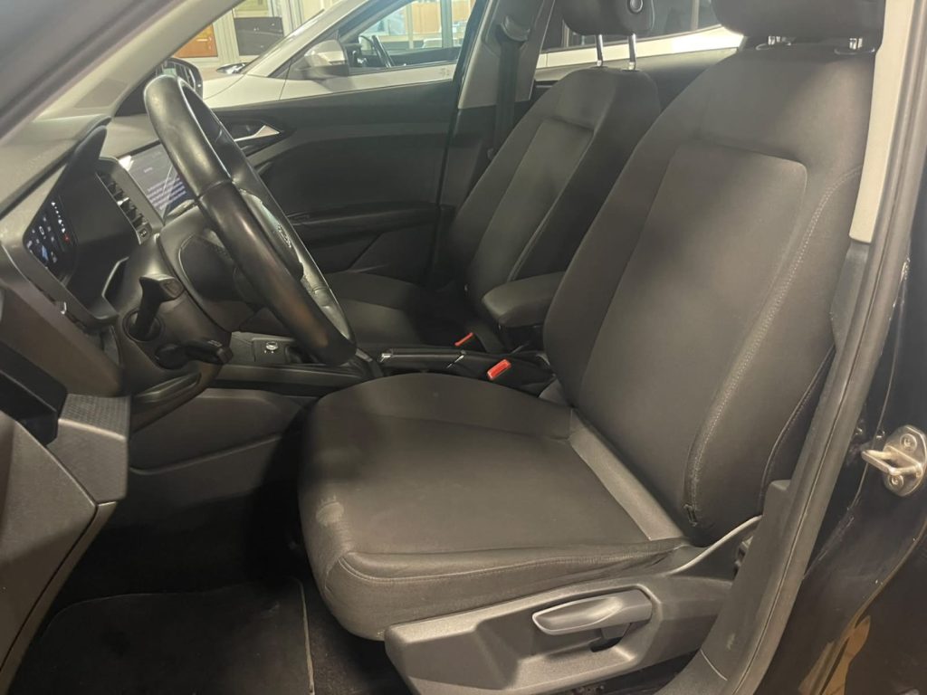 AUDI A1 SPORTBACK 30 TFSI S tronic Admired LED - 18
