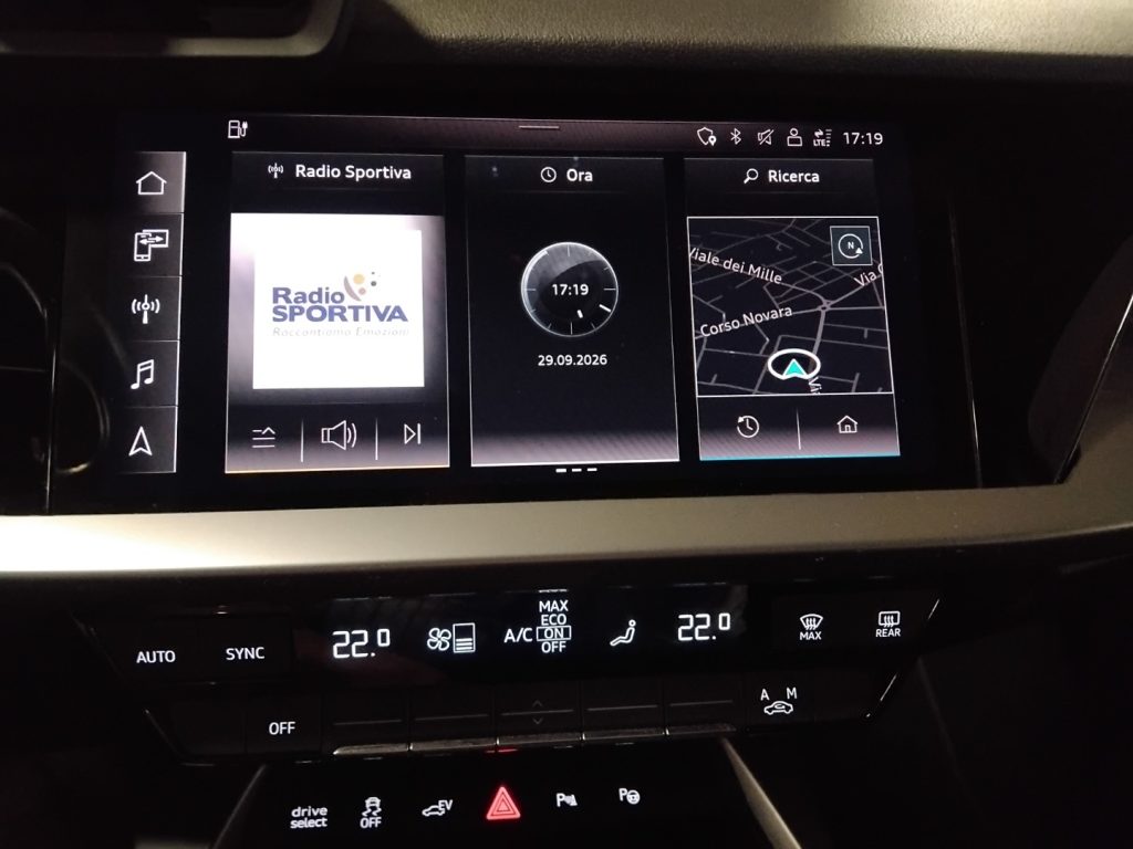 AUDI A3 SPORTBACK 40 e-tron S tr. S-LINE EDIT PLUG IN HYBR - 25