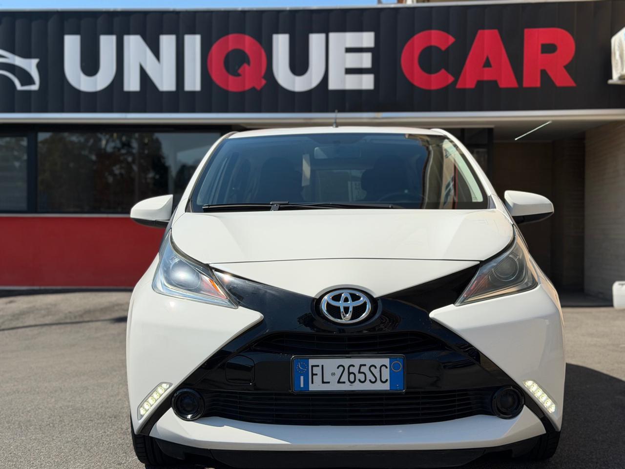 TOYOTA Aygo 1.0 VVT-i 69 CV  x-business MMT (NESSUN VINCOLO) - 3