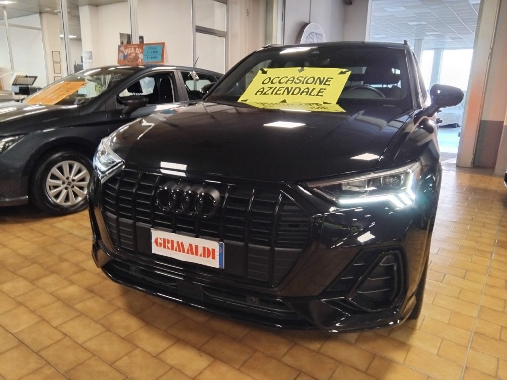 AUDI Q3 35 TDI S tr. Identity Black 20 FULL C/GRIMALDI SP - 3