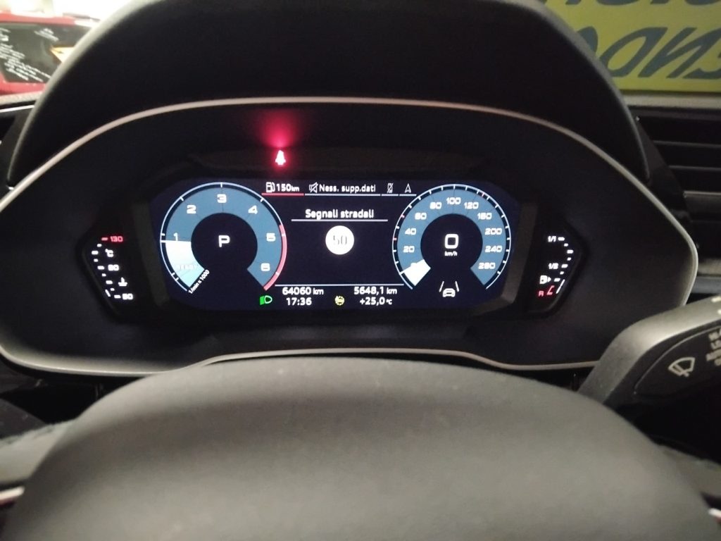AUDI Q3 35 TDI S tr. Identity Black 20 FULL C/GRIMALDI SP - 21