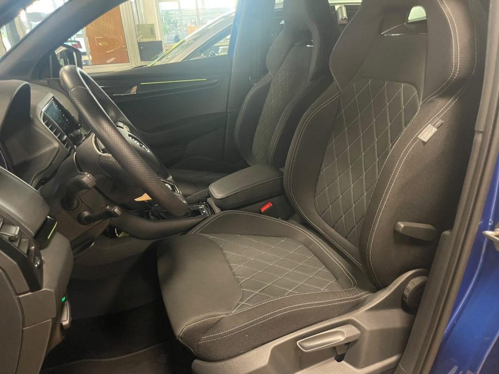 SKODA Karoq 2.0 TDI SCR DSG SportLine - 15