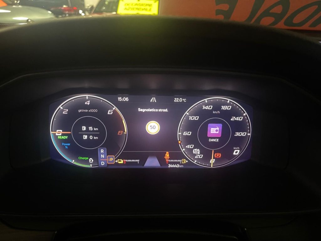 CUPRA Formentor 1.4 e-Hybrid DSG PLUG IN 19 VIDEO - 8