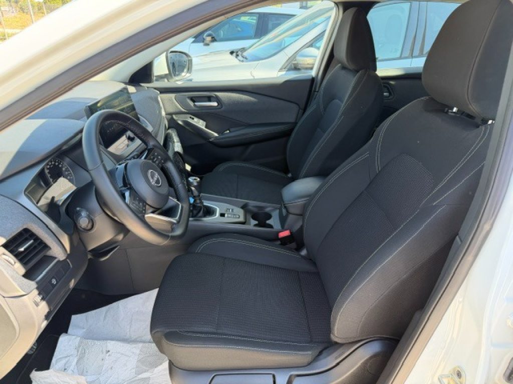 NISSAN Qashqai MHEV 140 CV Acenta - 11
