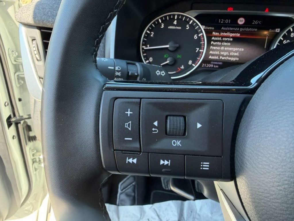 NISSAN Qashqai MHEV 140 CV Acenta - 17