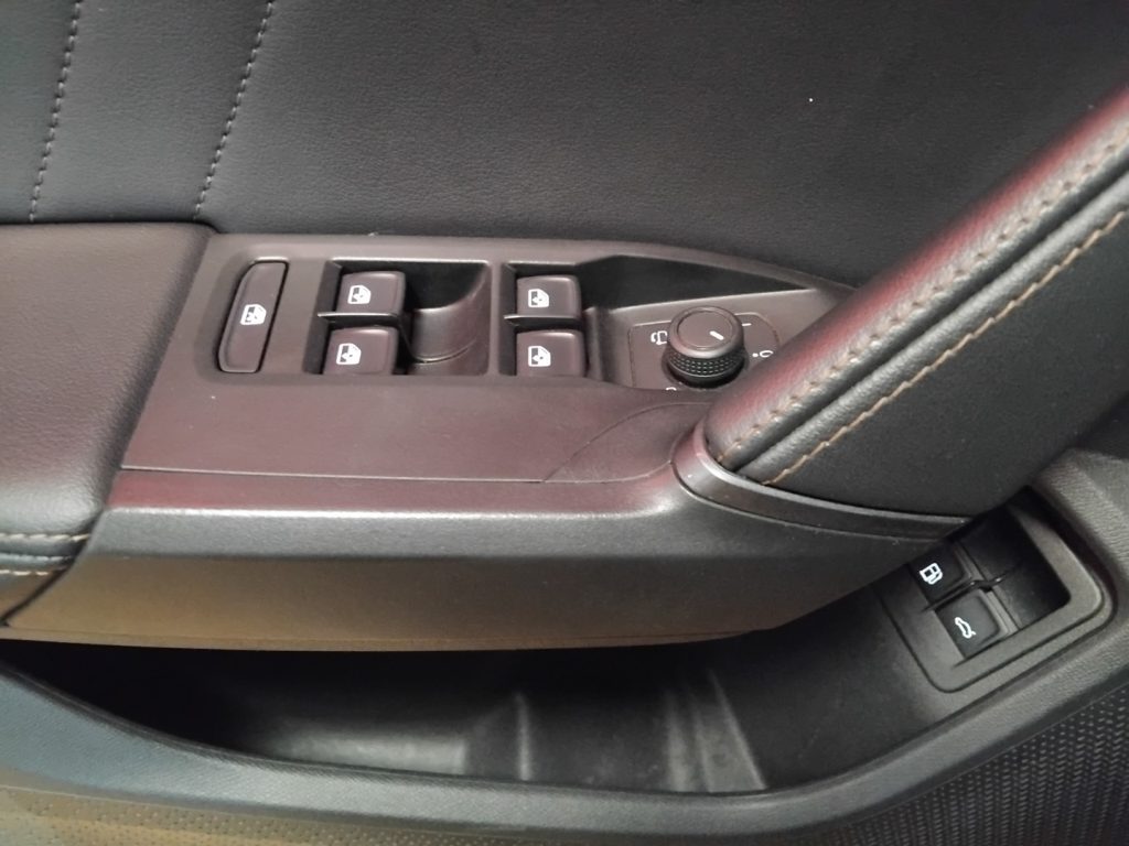 CUPRA Formentor 1.4 e-Hybrid DSG Impulse PLUG IN 19 VIDEO - 17