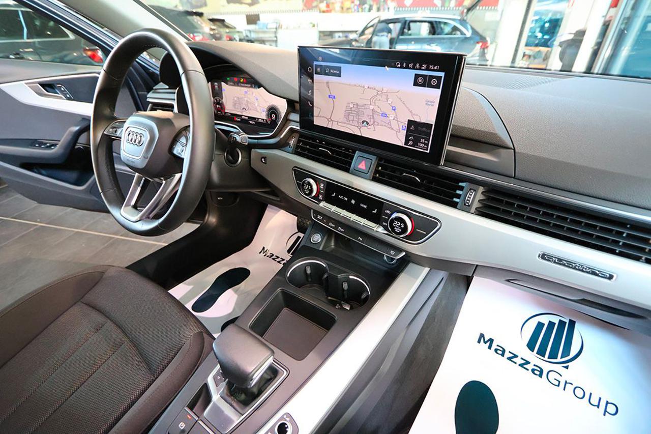 AUDI A4 40 TDI Avant Quattro S-Tronic Business Advanced - 35