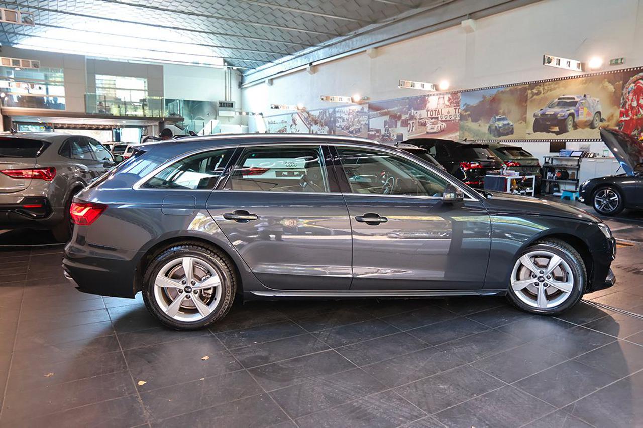 AUDI A4 40 TDI Avant Quattro S-Tronic Business Advanced - 10