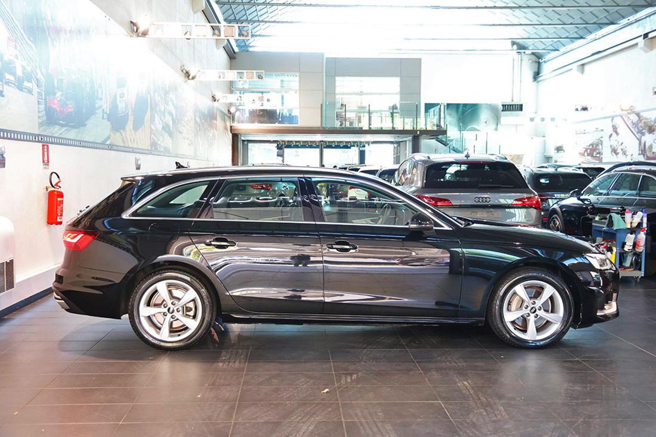 AUDI A4 40 TDI Avant Quattro S-Tronic Business Advanced - 2