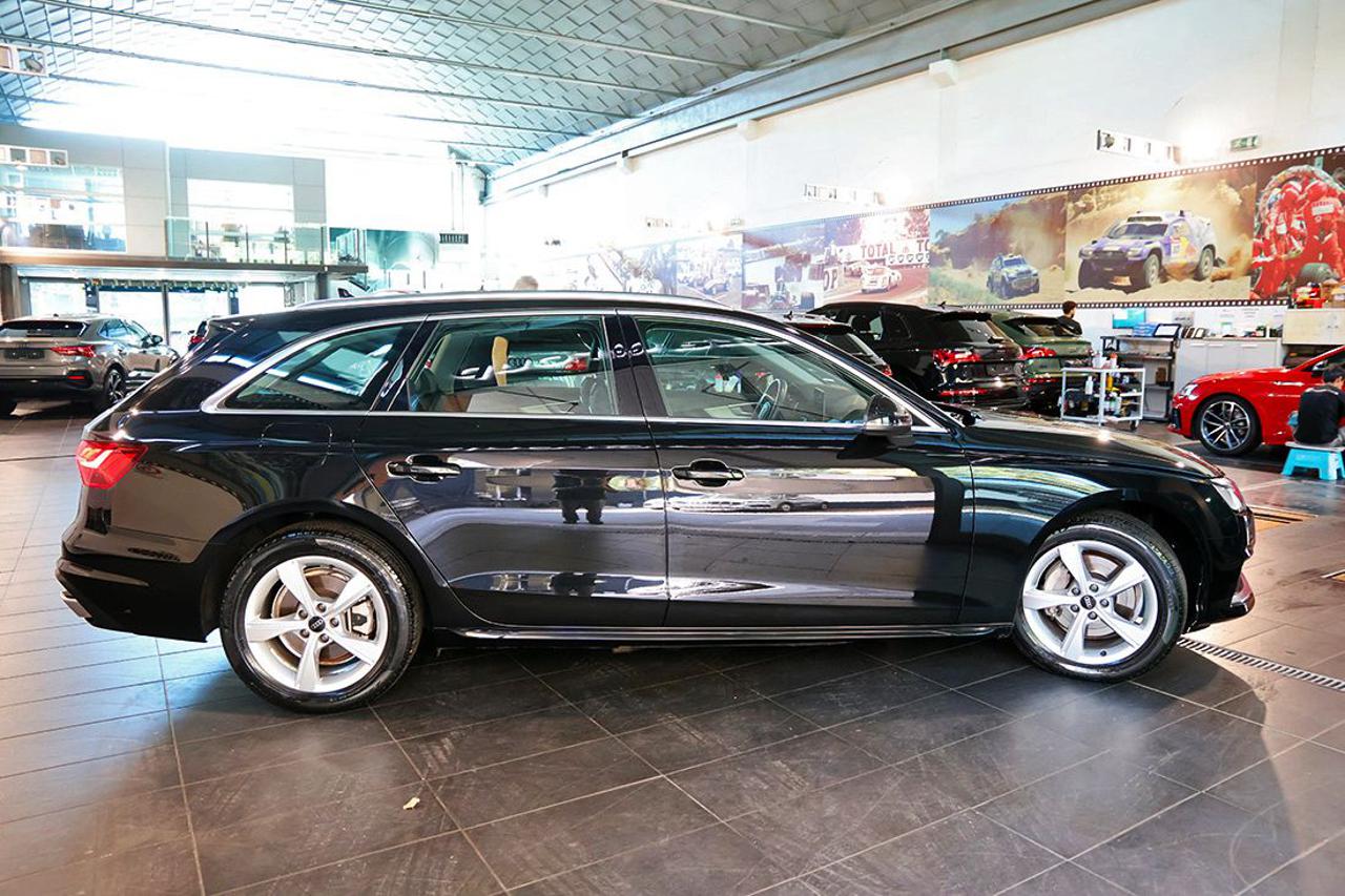 AUDI A4 40 TDI Avant Quattro S-Tronic Business Advanced - 10