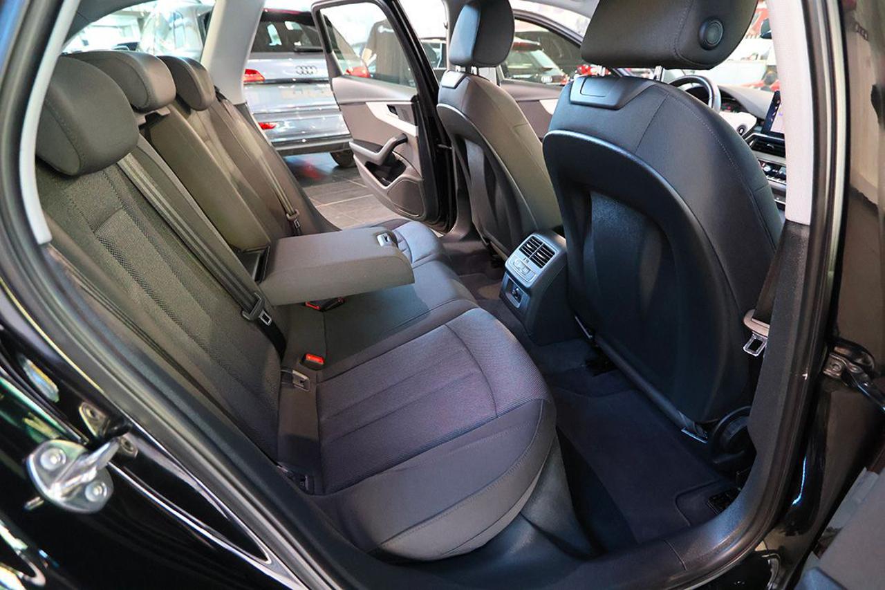 AUDI A4 40 TDI Avant Quattro S-Tronic Business Advanced - 19