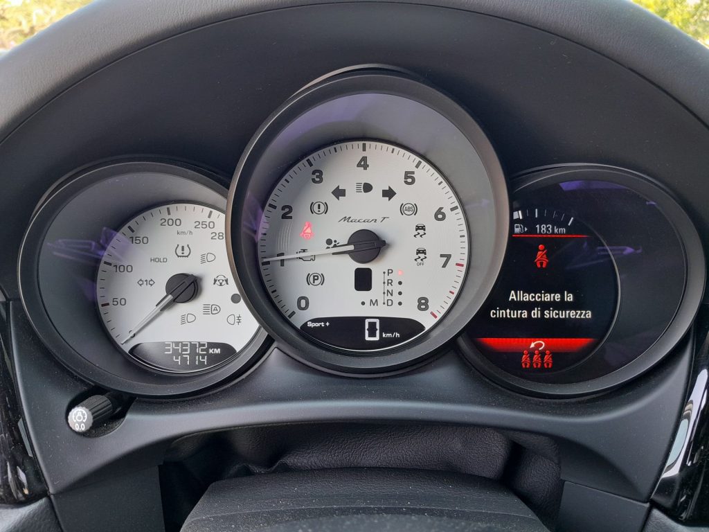 PORSCHE Macan 2.0 T SOLO 34.000KM - 11