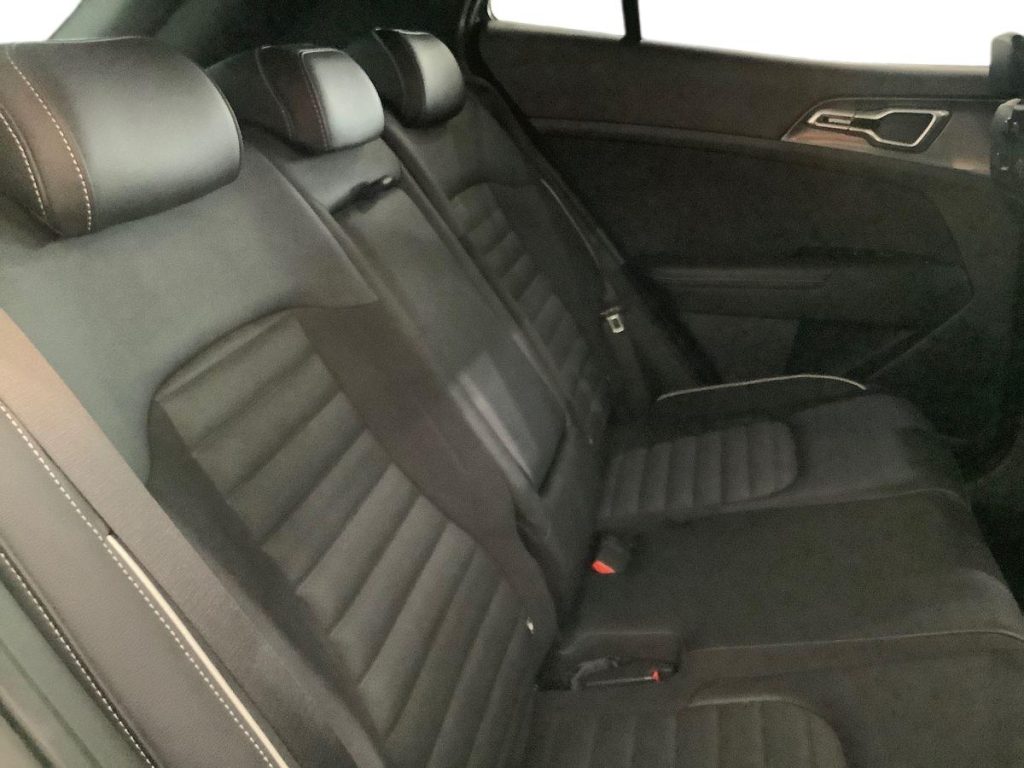 KIA Sportage 1.6 CRDi MHEV DCT GT-line Plus - 11