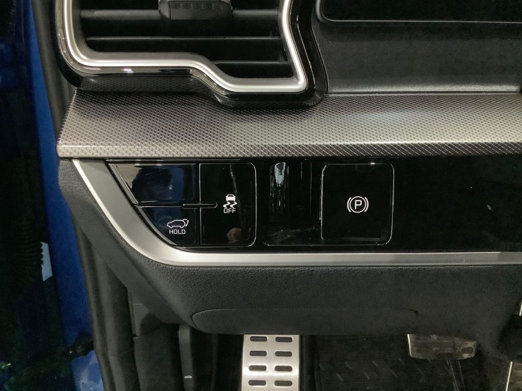 KIA Sportage 1.6 CRDi MHEV DCT GT-line Plus - 24