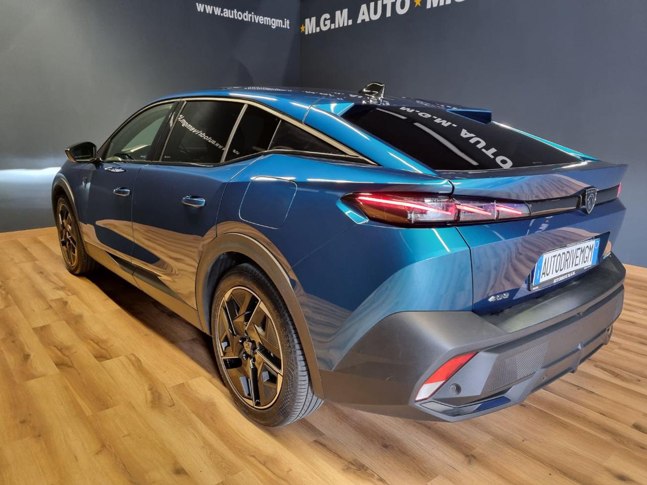 PEUGEOT 408 Plug-in Hybrid 225 e-EAT8 GT - 10