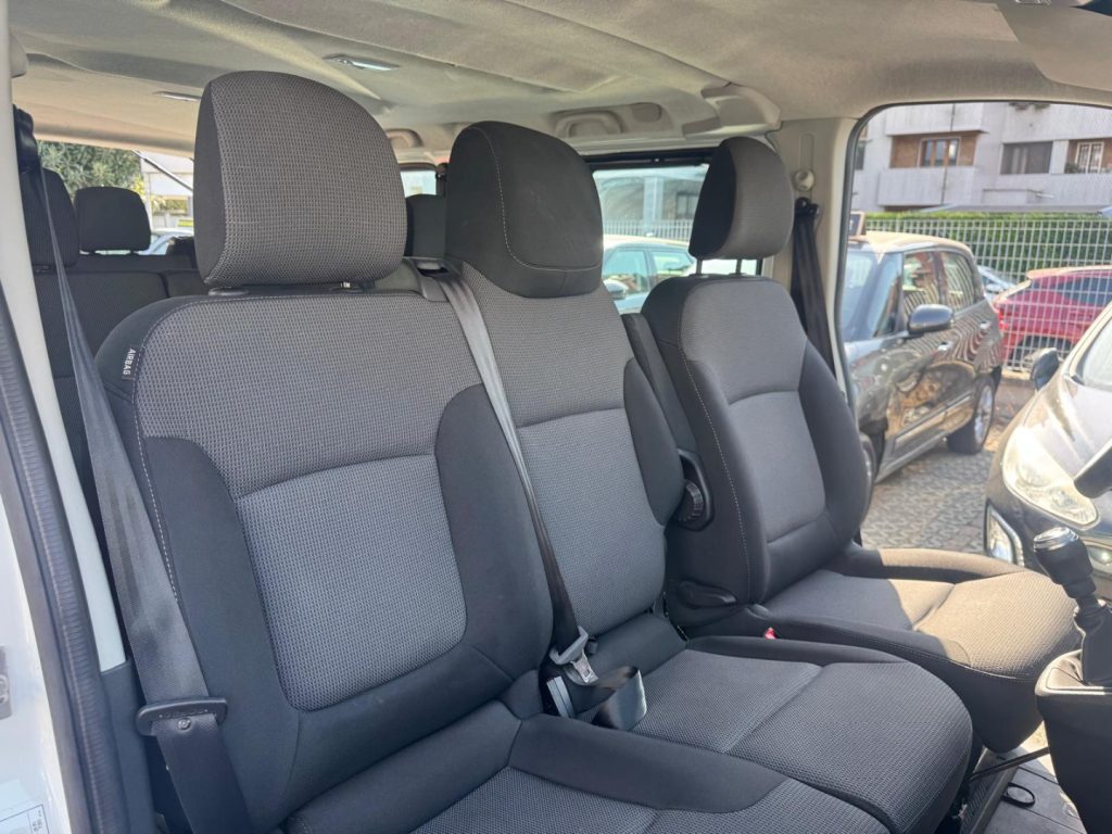 RENAULT Trafic BluedCi 150CV L2-PL-TN Authentic - 17