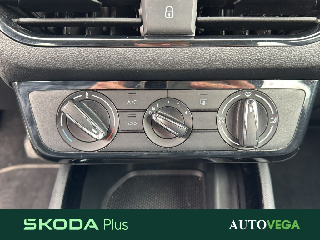 SKODA Kamiq 1.0 tsi selection 95cv - 17