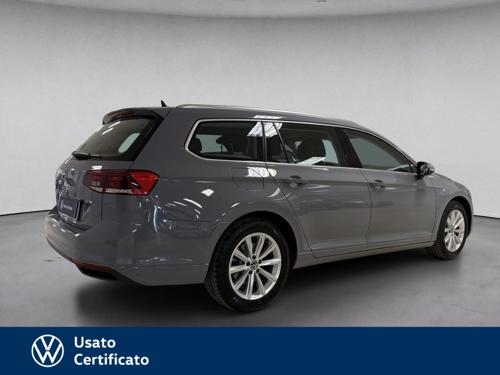 VOLKSWAGEN Passat Variant variant 2.0 tdi business 122cv dsg - 4