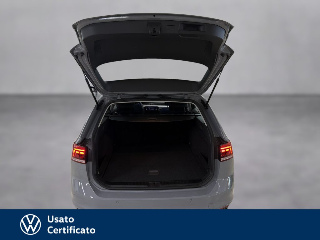 VOLKSWAGEN Passat Variant variant 2.0 tdi business 122cv dsg - 17