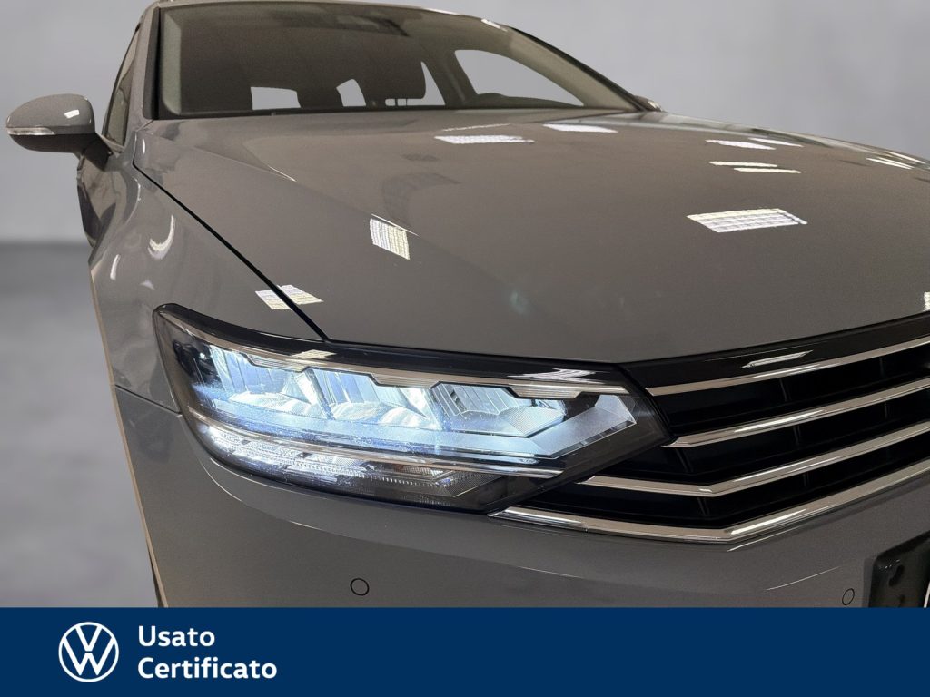 VOLKSWAGEN Passat Variant variant 2.0 tdi business 122cv dsg - 19